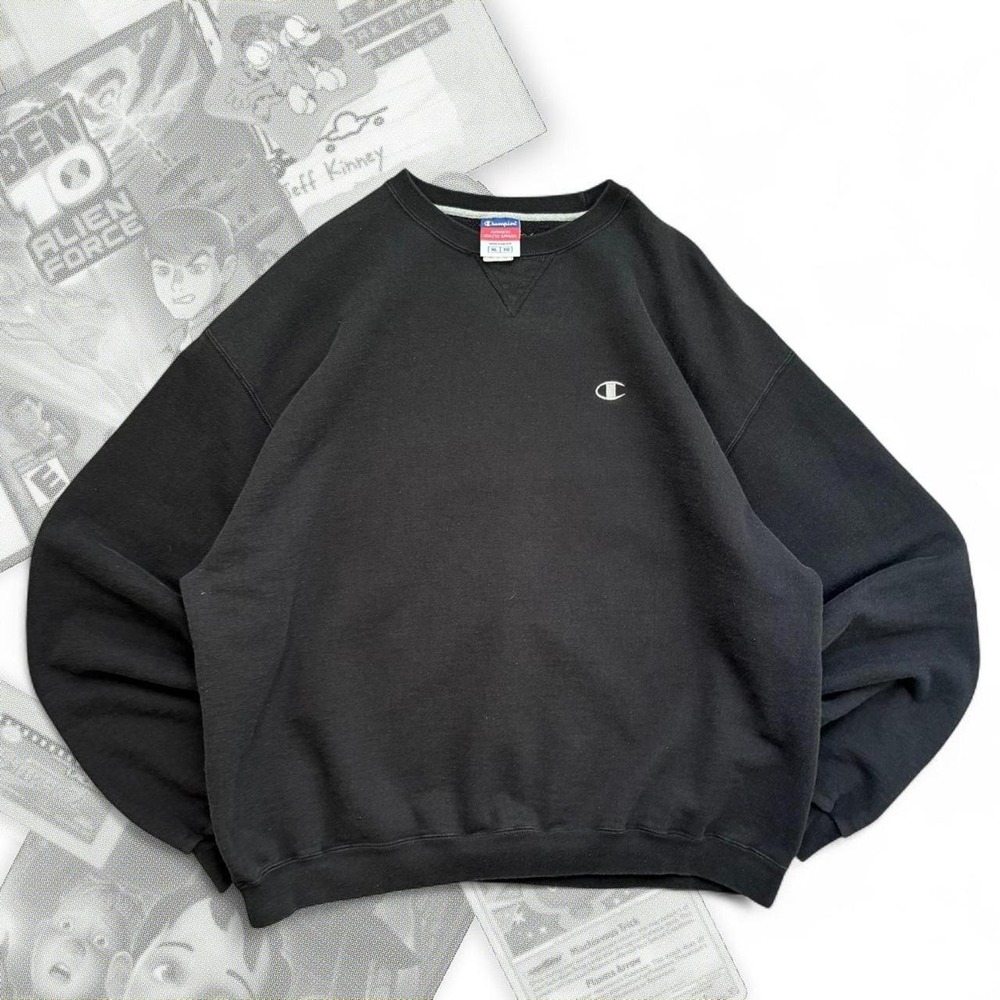 Black Vintage Heavyweight Embroidered Logo Champion Sweatshirt / Crewneck
